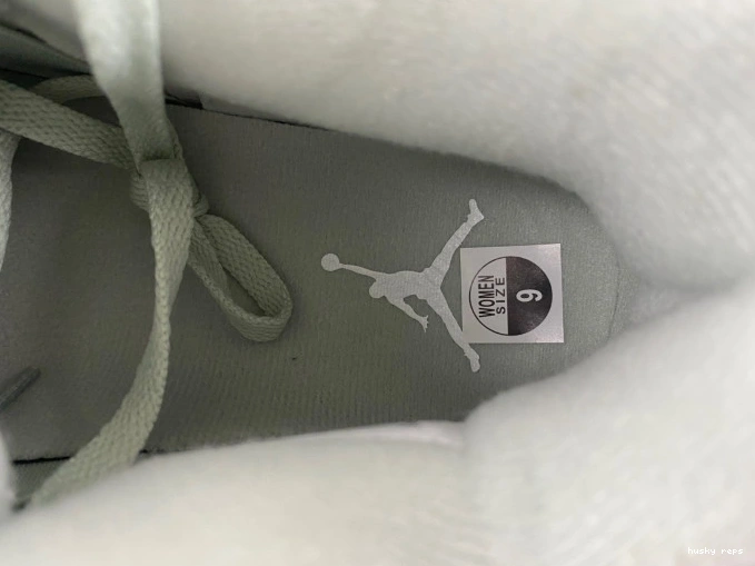 Rep Husky Jordan (W) Air Seafoam 4 HV0823-003 0719
